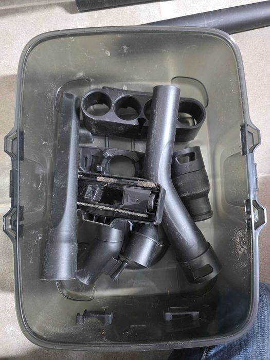 Bosch AdvancedVac 18V-8 aspirator cu acumulator 18 V