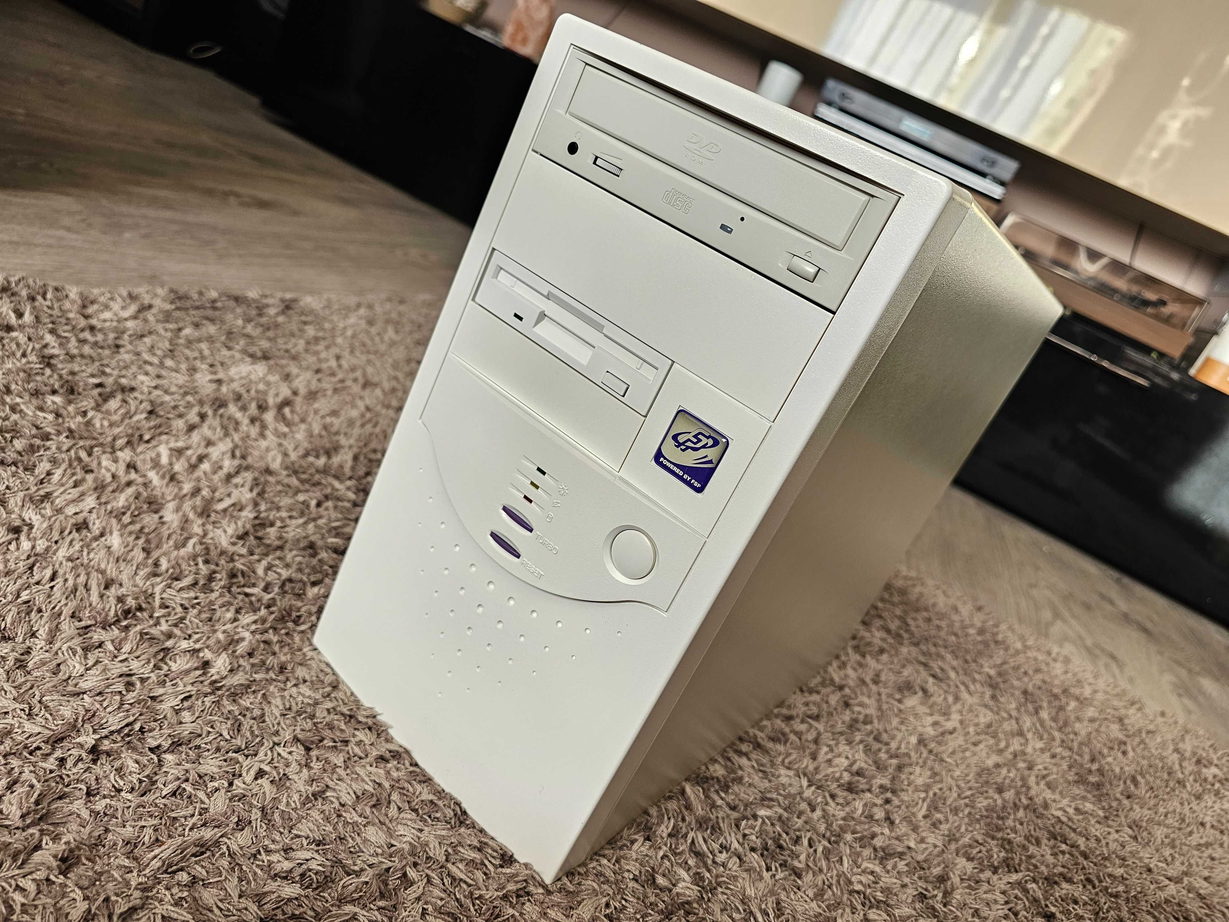 Calculator Vechi de colectie Pentium 1 , socket 7 , Slot ISA , CNC