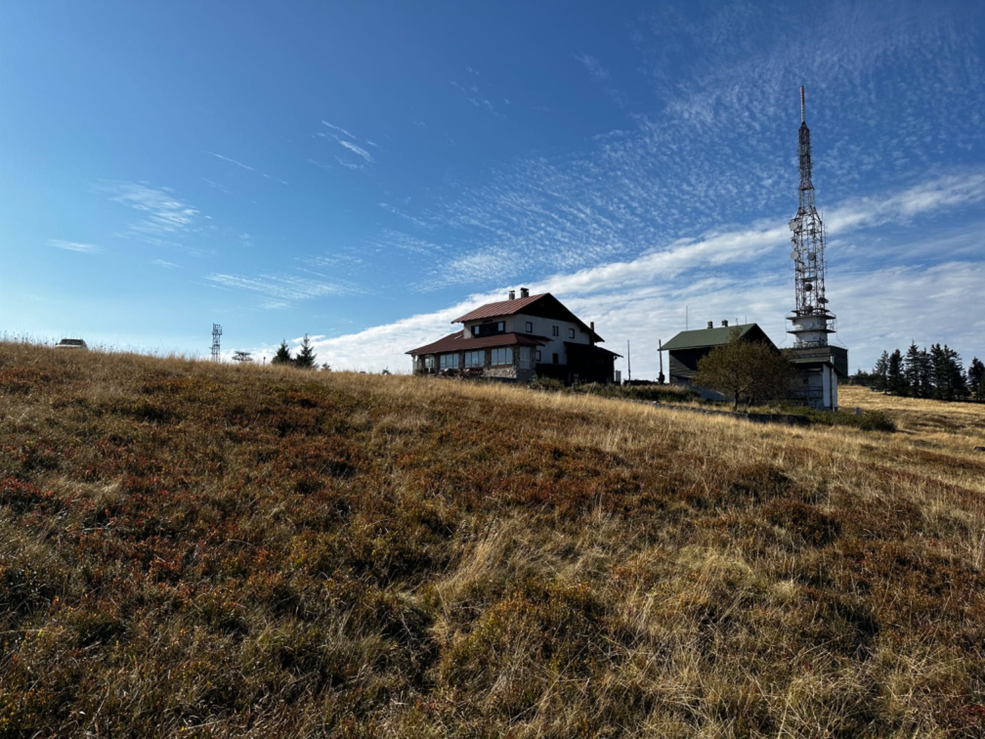 Vand teren pe Semenic 1550 mp la 1400 m altitudine