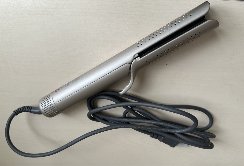 Продам утюжок для волос