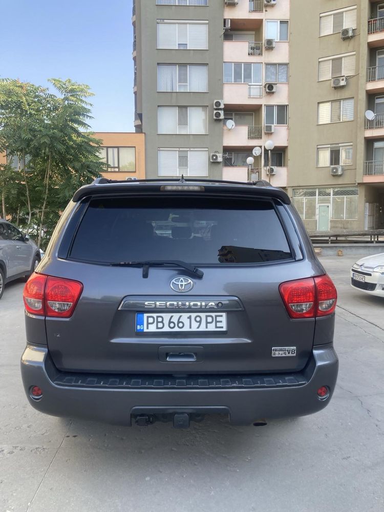 Toyota Sequoia 5.7 Газов инжекцион Регистрирана Облужена Бартер