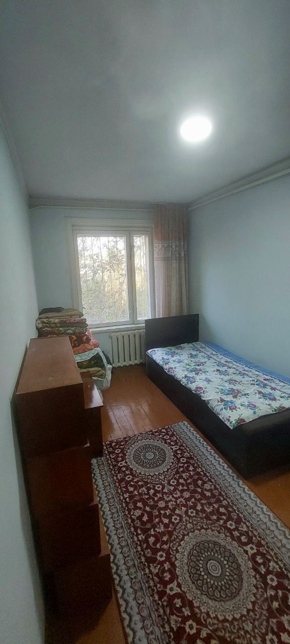 Продаётся квартира Чиланзар 15 квартал 4/5/5 кирпич