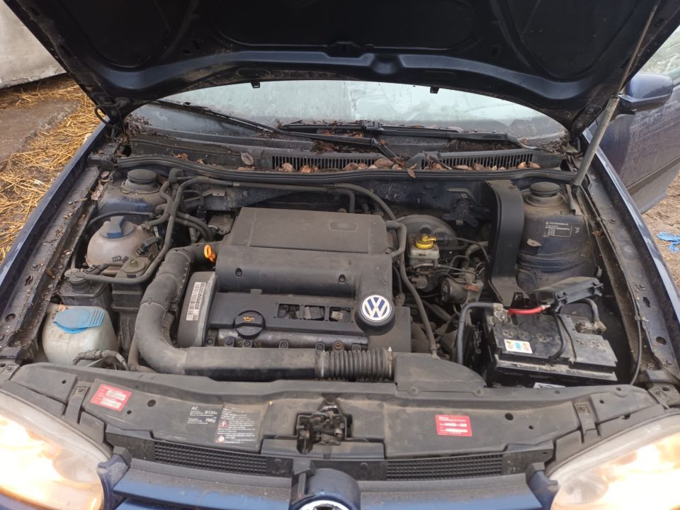 Dezmembrari  VW GOLF 4  1997  > 2006 1.4 16V Benzina