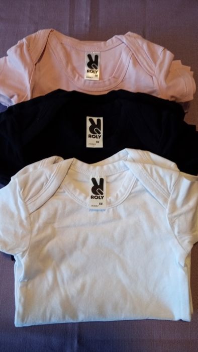 Body-uri pentru bebeluși și copii mărimea 6M