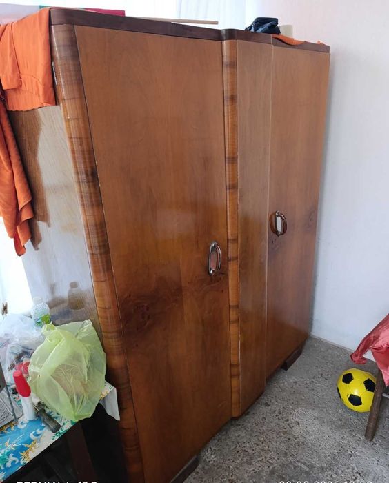 Ретро гардероб много запазен