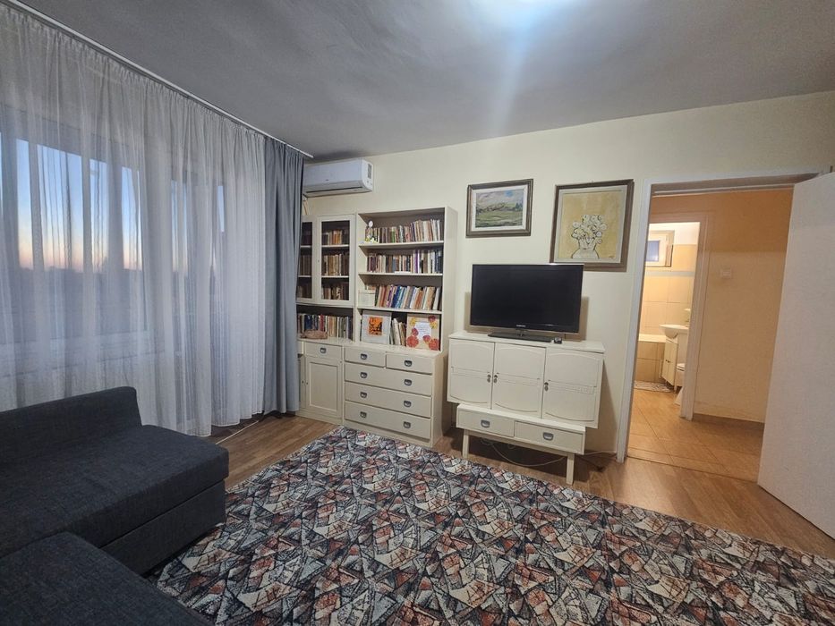 Apartament cu 2 camere, centru