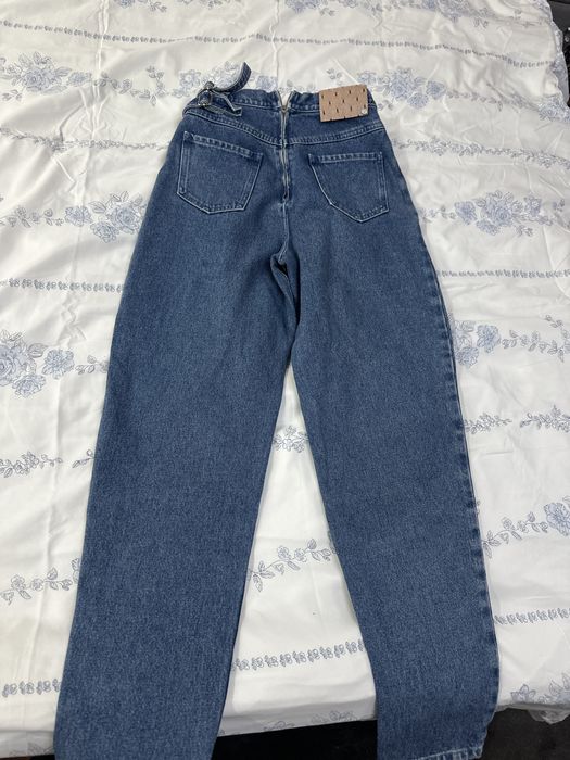 Маркови бели панталони на марката Maje