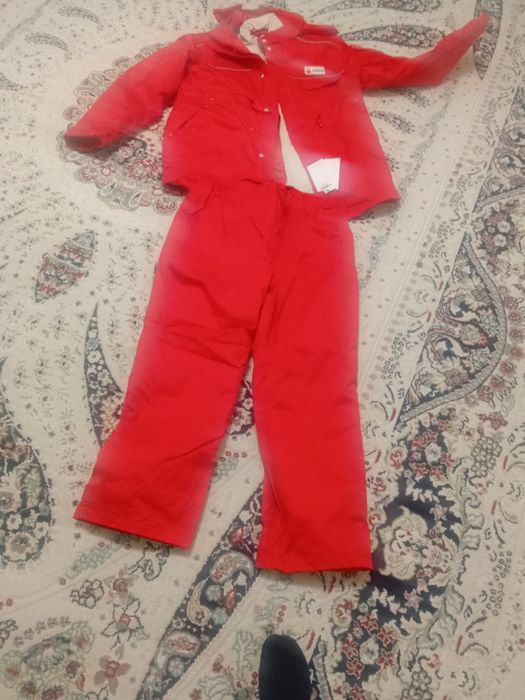 Спецодежда Продам