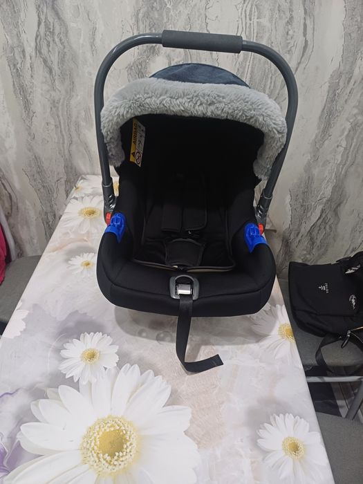 Продаётся фирменный авто люлька