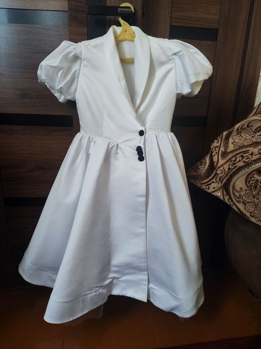 Продам детское платье