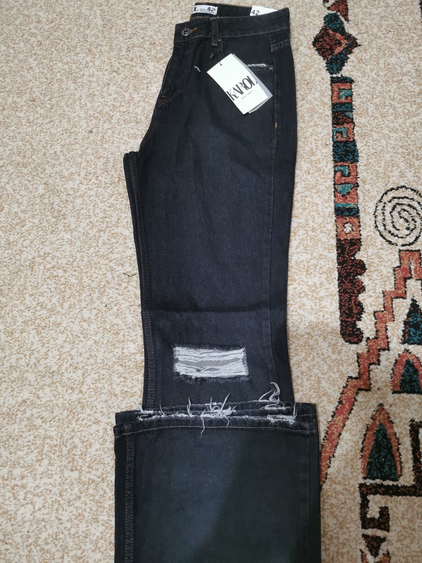 Blugi noi marimi 36