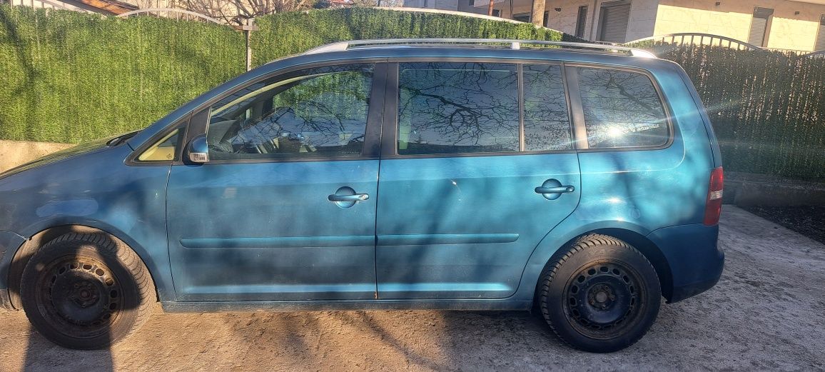 Фолцваген  тауран 1.9 tdi