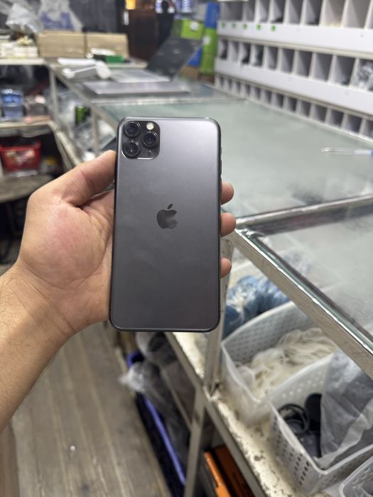 iPhone 15 por max — iPhone 11 por max