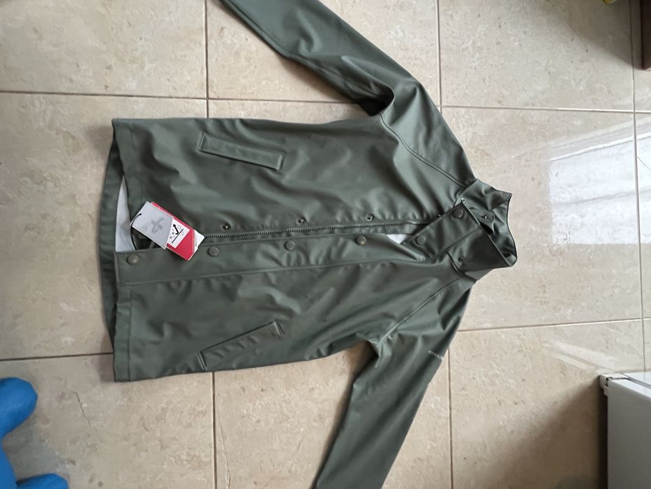 Geaca ploaie noua 134-140 Cross sportswear 9-10 ani