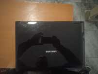 Vând leptop Samsung fara incarcator