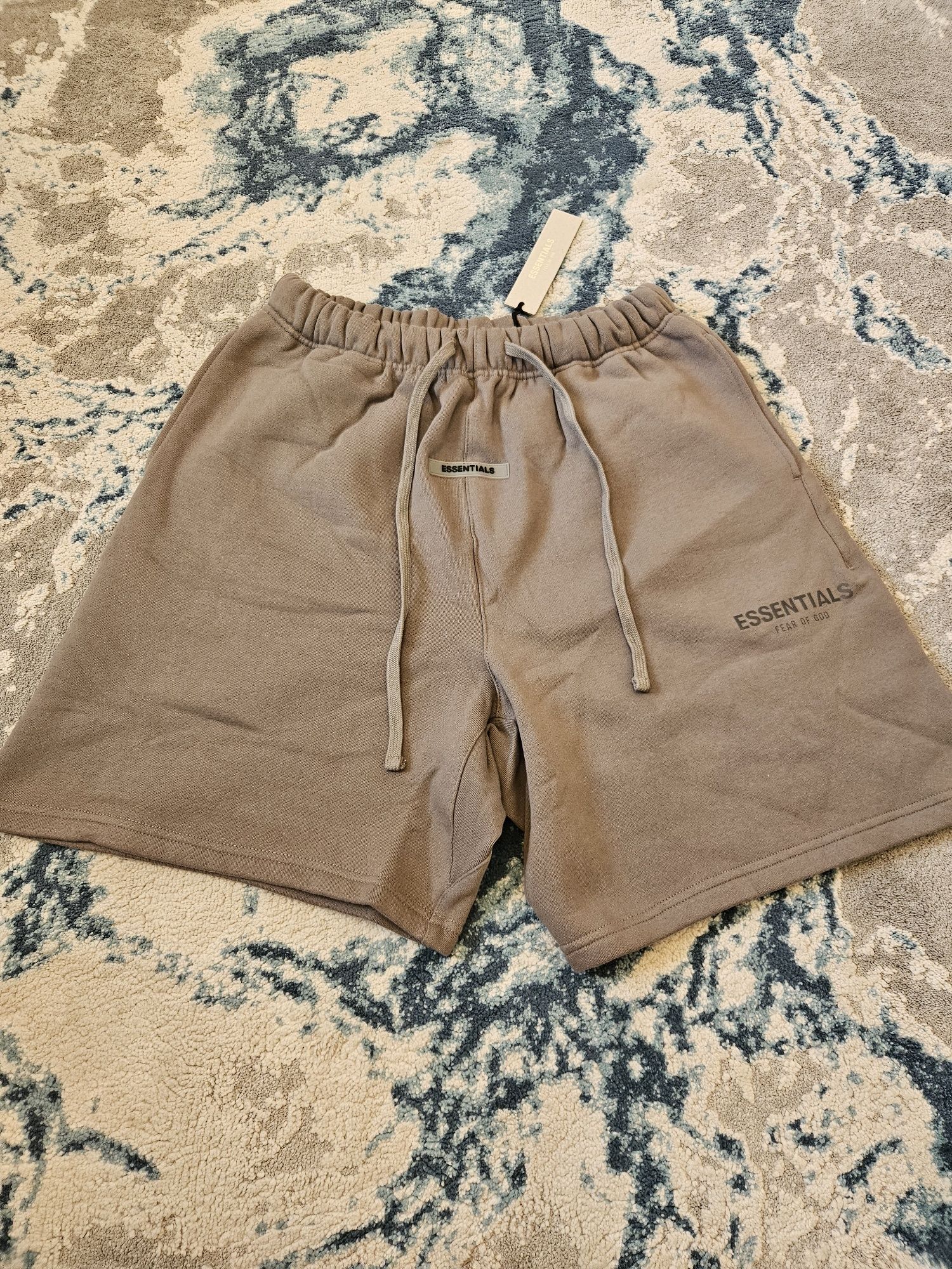 pantaloni scurti essentials