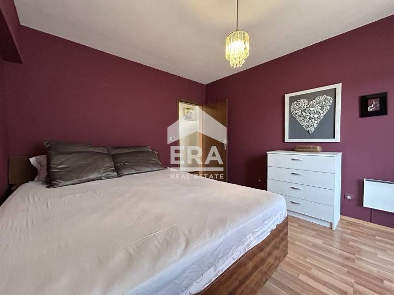 Дава се под наем Тристаен апартамент в София, Център - 138 кв.м за 1000 € - Снимка #7