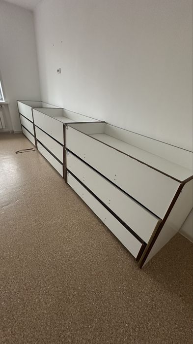 Детская трехярусная кровать