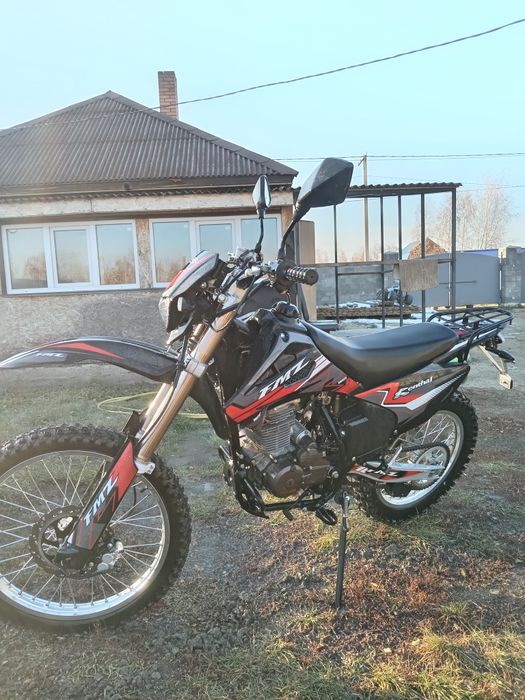 Продам мотоцикл 250 кубов
