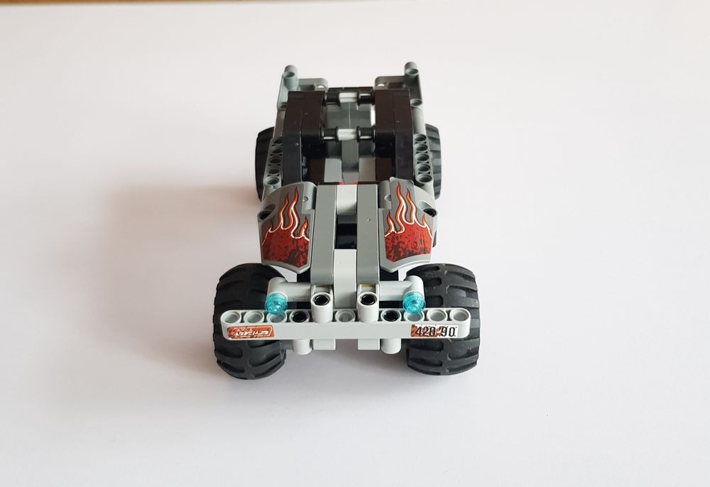 Lego Technic-Camion 4×4,de evadare,42090,128 piese,+7 ani