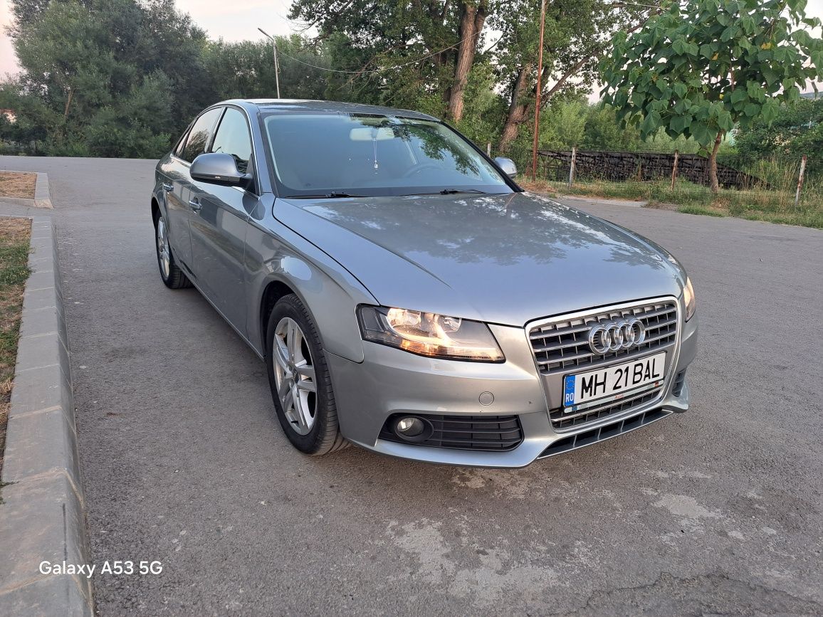 Vând Audi a4 b8.