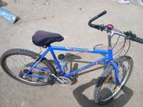 Vând bicicleta first bike
