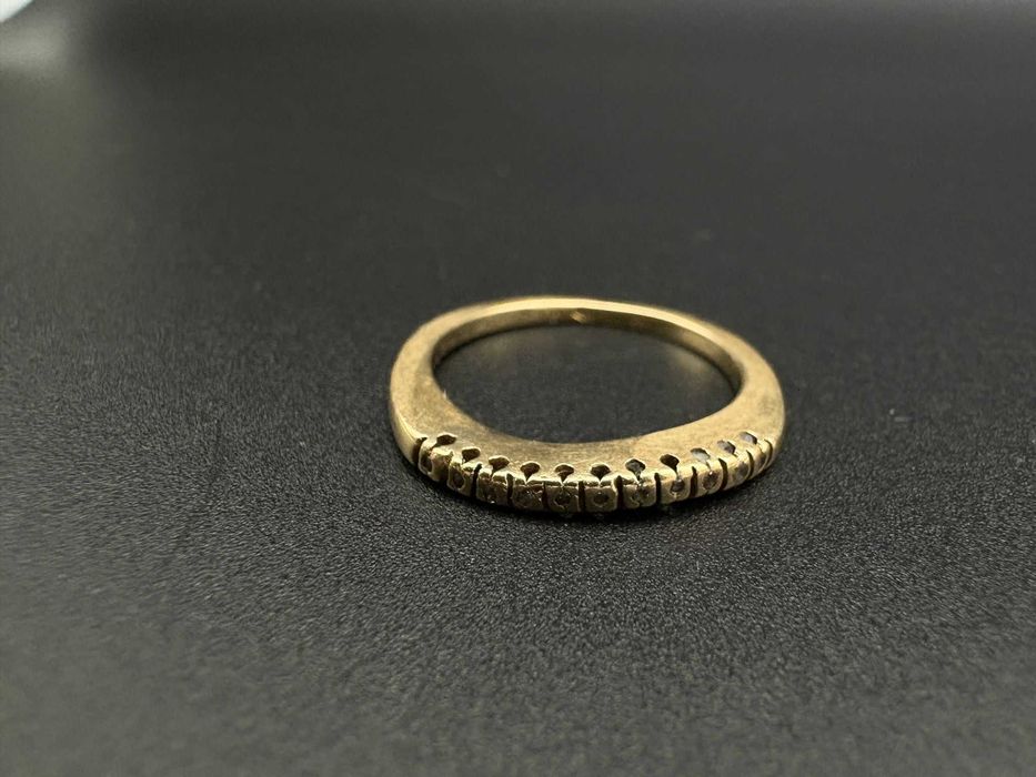 Dracula Amanet: Inel de aur 2,85Gr/14K.