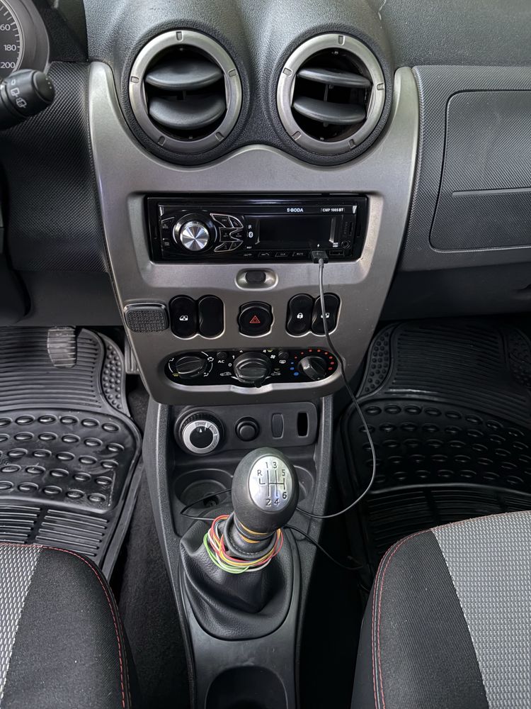 Dacia duster 2013