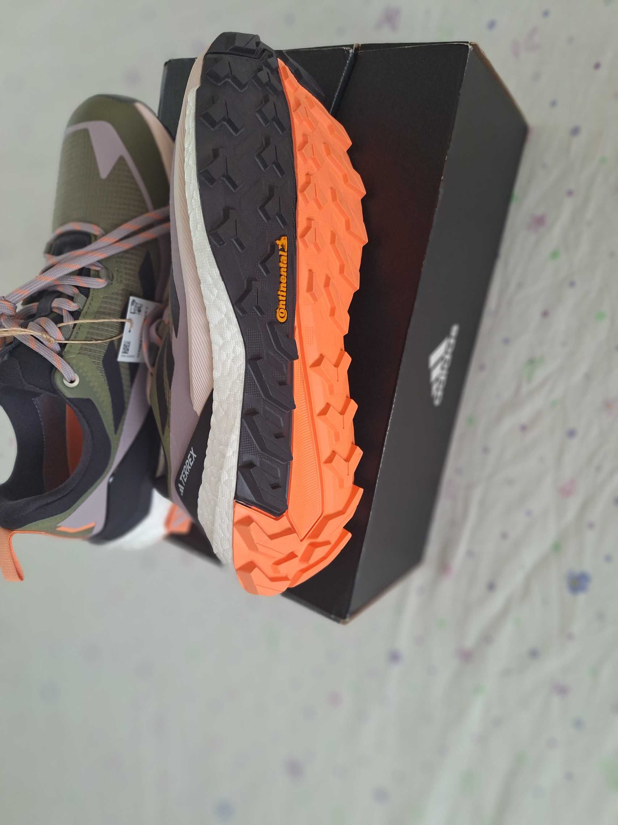 Мъжки  маратонки Adidas TERREX GORETEX,чисто нови..