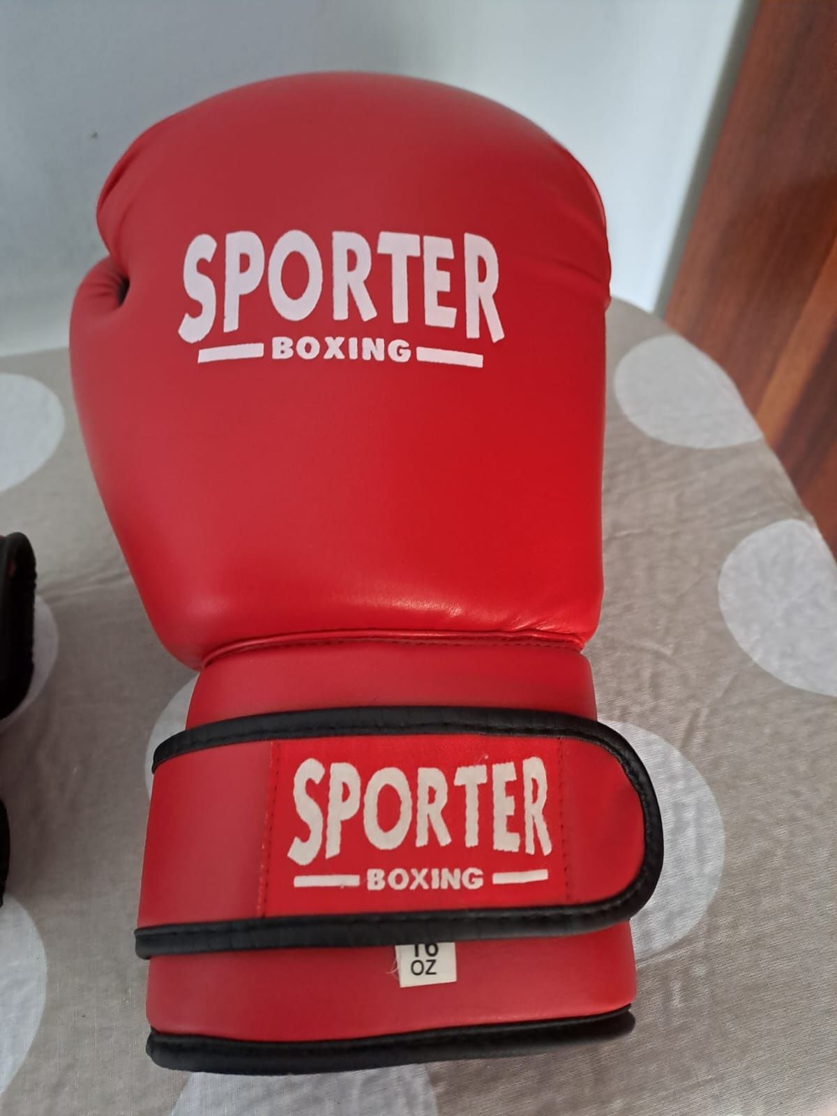 Vand Manusi Box  SPORTER