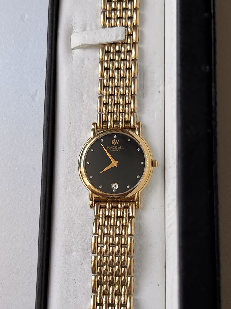 Елегантен Raymond Weil Geneva - Позлатен 18K злато