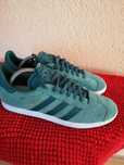 Adidas Gazelle nr 44 piele întoarsă