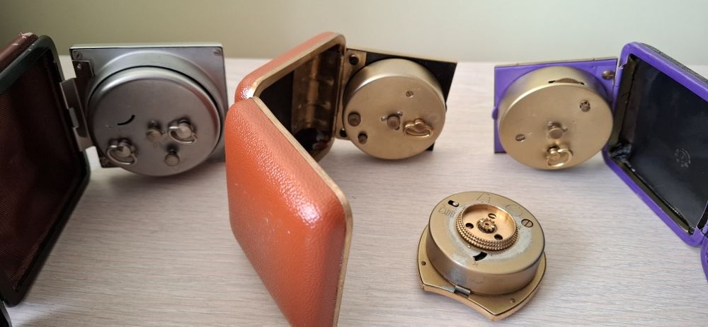 4 Ceasuri mecanice de voiaj