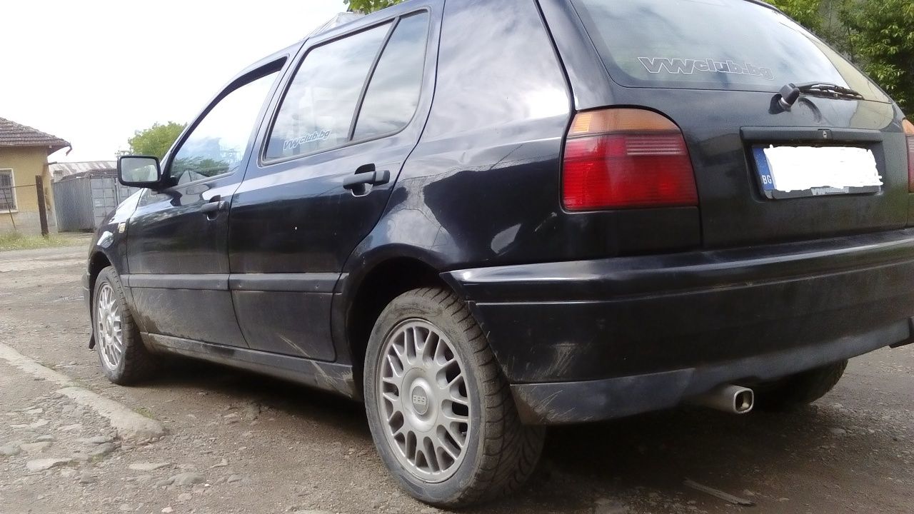 Продавам VW GOLF 3