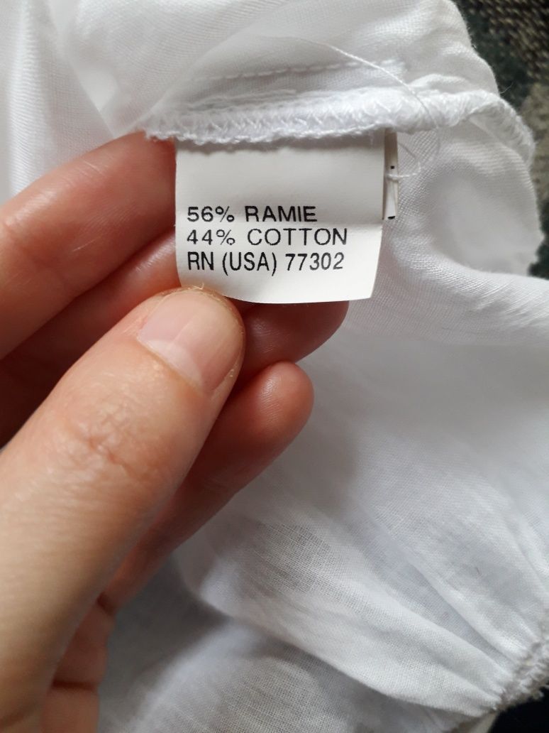 Bluza Zara cu broderie si volane