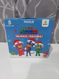 Set 3 puzzle-uri Eroi în pijama de Crăciun