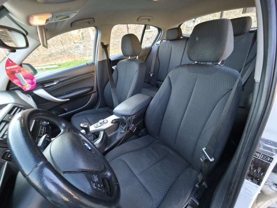 Vând/schimb bmw seria 1    2015