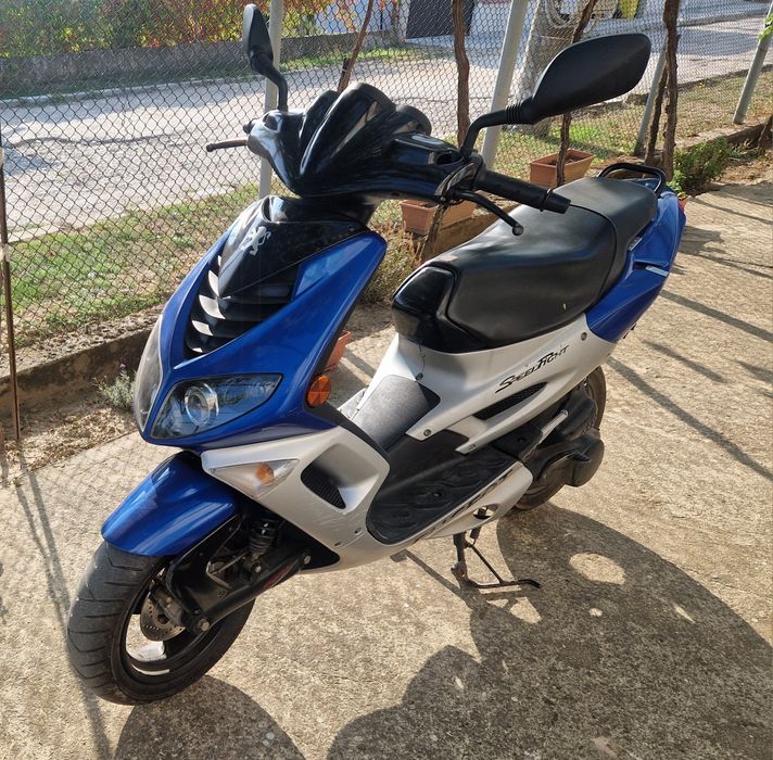 Скутер ПЕЖО 50 кубика