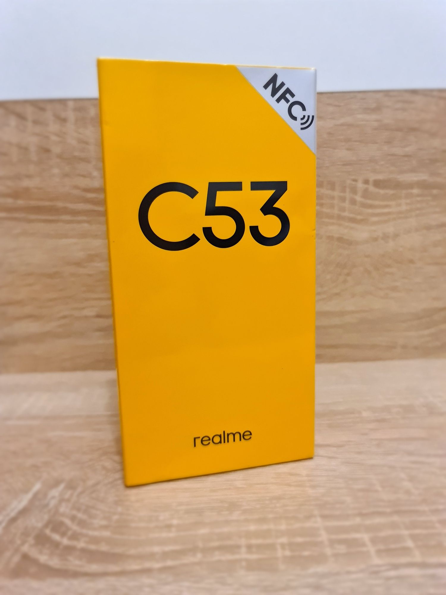 Продам новый в упаковке телефон Realme C53