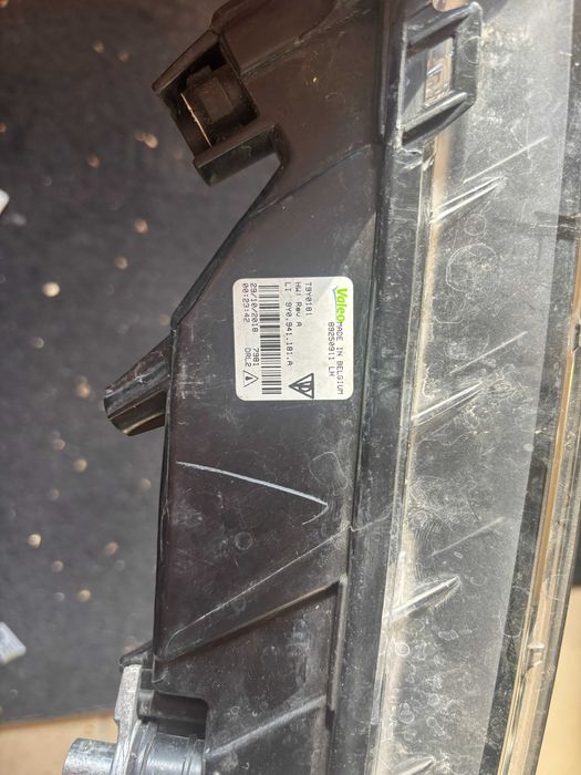 DRL porsche cayenne 9y lumini de zi semnalizare 9y0941181A cu defect