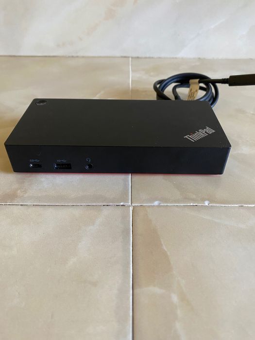 Docking station Lenovo ThinkPad 
USB-C Gen 2