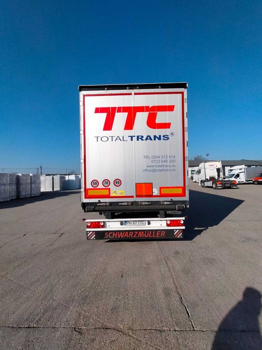 Semiremorca cu prelata