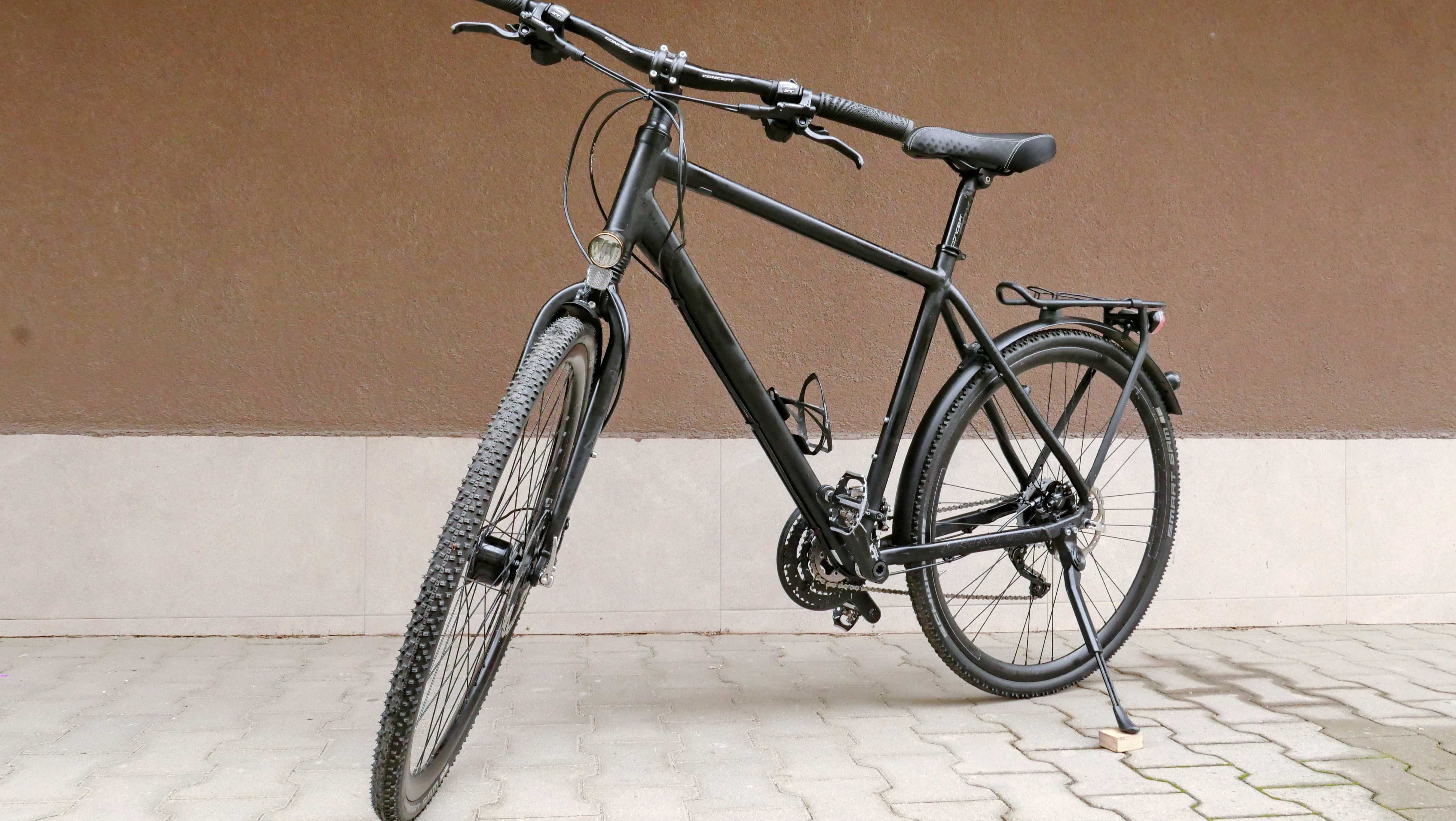 Univega Geo 8, 28 L, Center Shock 9 мм. ход, 3x10 Deore XT