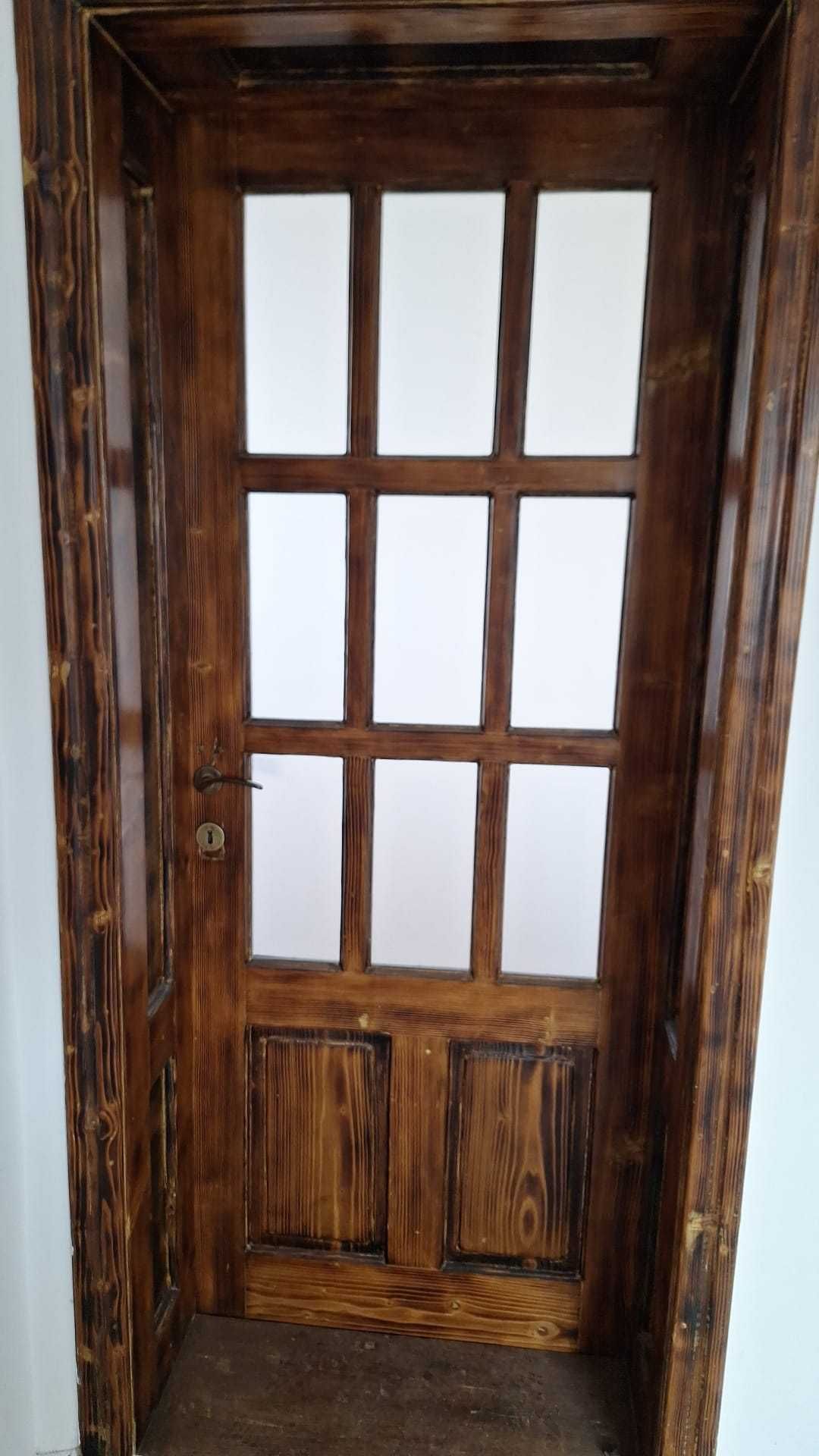 Vand usi de interior din lemn