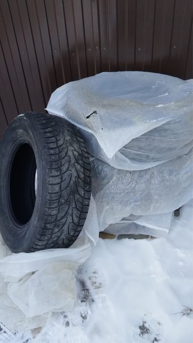 Продам автошины на Toyota Land Cruiser Prado