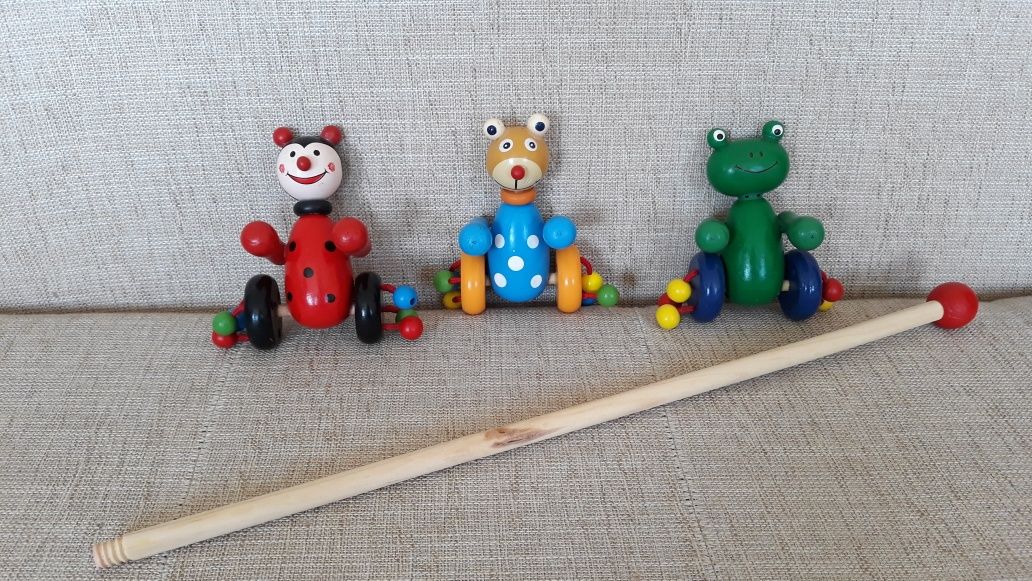 Детски дървена буталка / дърпалка - животни