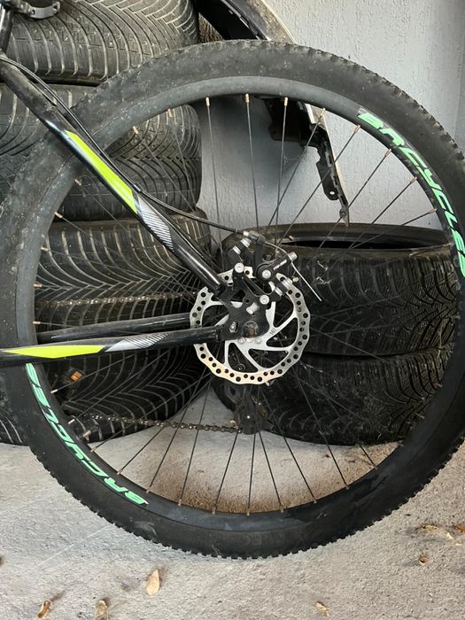 Vand bicicleta mountain bike