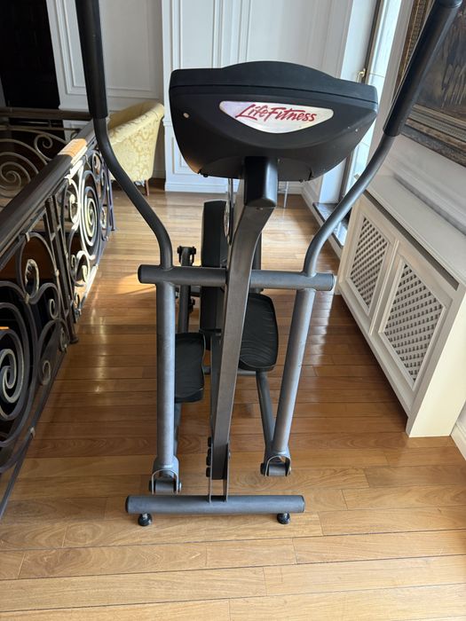Тренажер для кардио Life Fitness