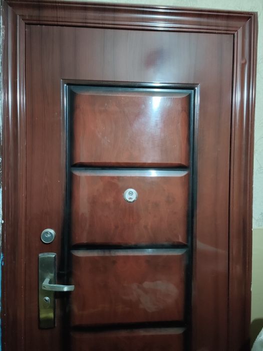 Продаётся Входная дверь