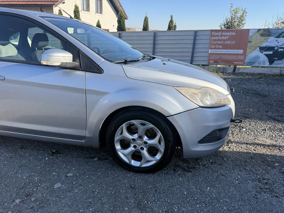 bara fata ford focus 2 facelift an2009 dezmembrari focus2